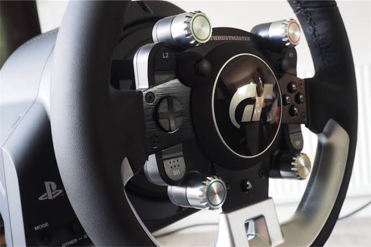 ハンコン thrustmaster 最上位機種 T-GTのレビュー - GenesisPlanA