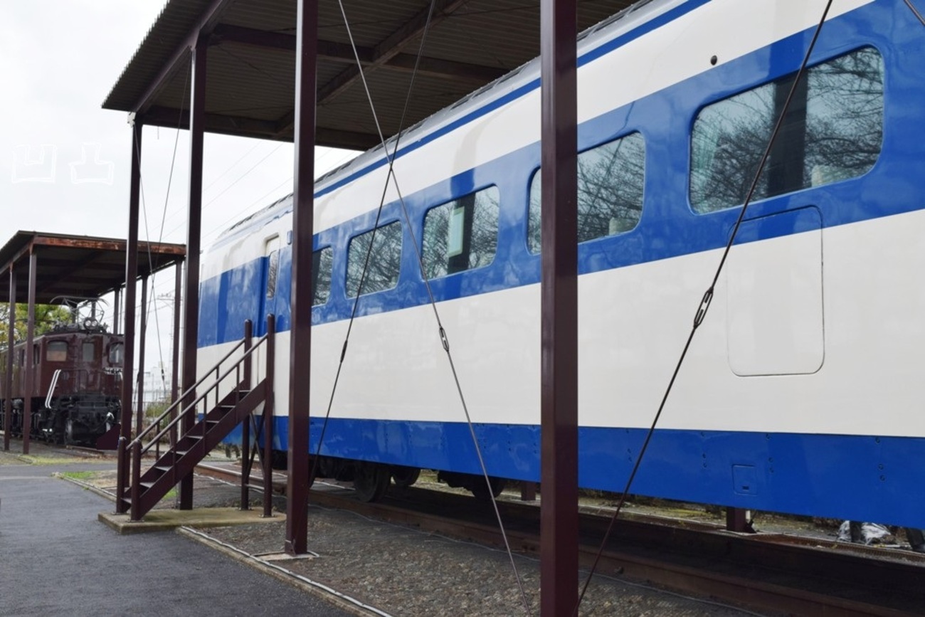 0系21-73・EF15形120号機 摂津市新幹線公園 - 凹凸プラ陳列館