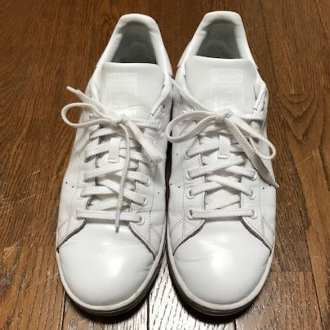 白のレザースニーカー「STAN SMITH」白さを保つためのお手入れ方法 