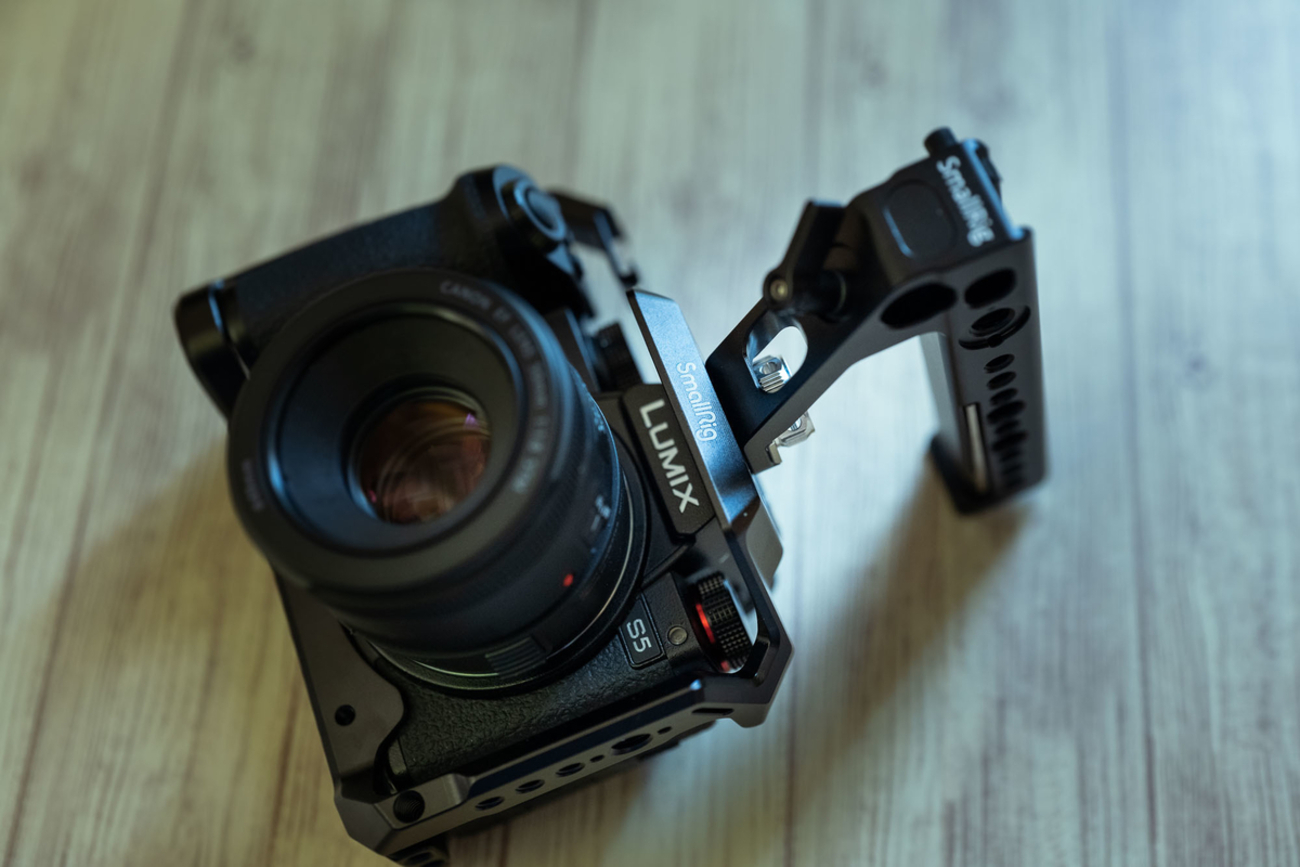 LUMIX S5カメラ用ケージ SmallRig 2983を買った話 - とあるビデオ 