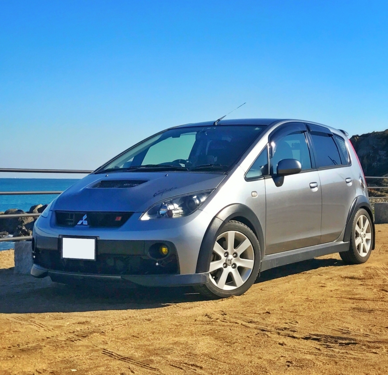 コルトラリーアートバージョンR ホイールスタッドレスセット、ナット付 