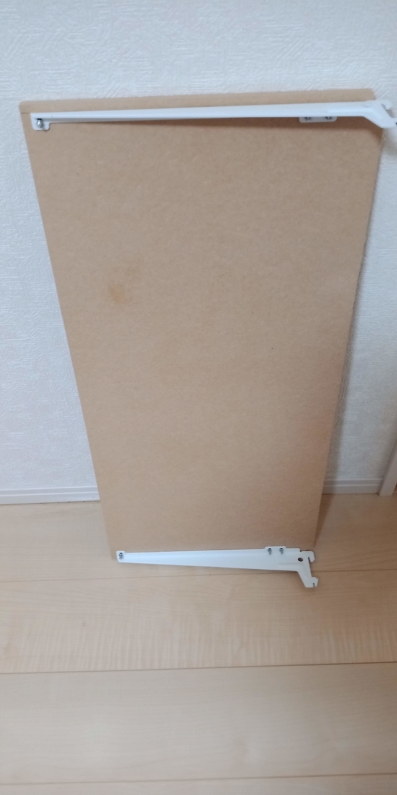 アーネストワン フリーラックの代用を棚受けと板から自作DIY！ - 家の 