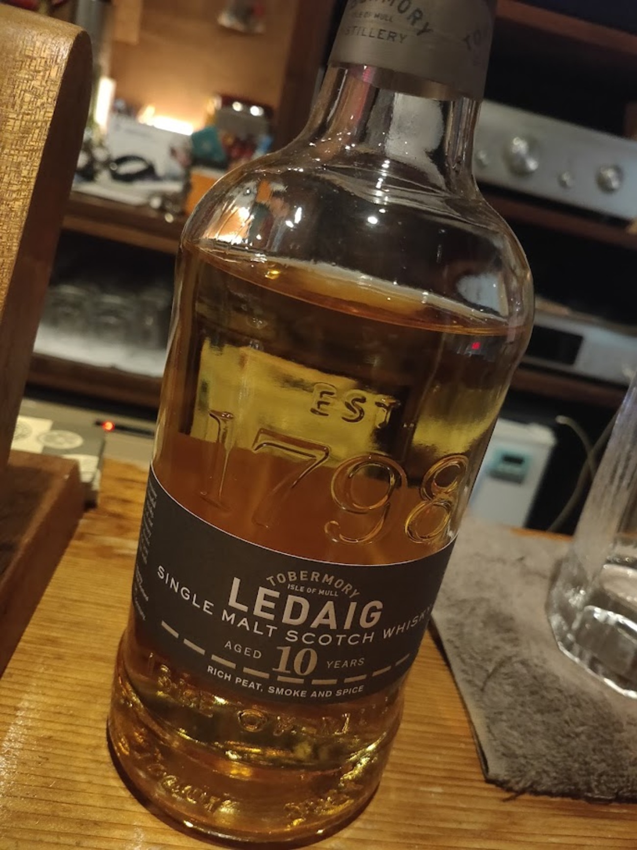 ピーティーだけど飲みやすい『レダイグ10年』！ - ひなたのお酒 