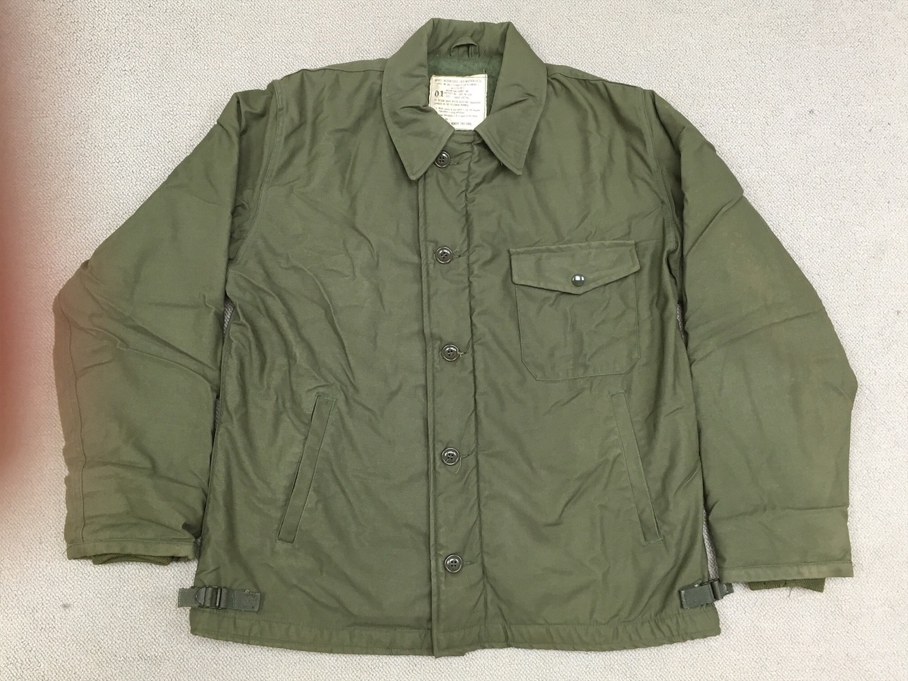 ポケットフラップが特徴的！【アメリカの軍服】海軍A-2防寒デッキ 