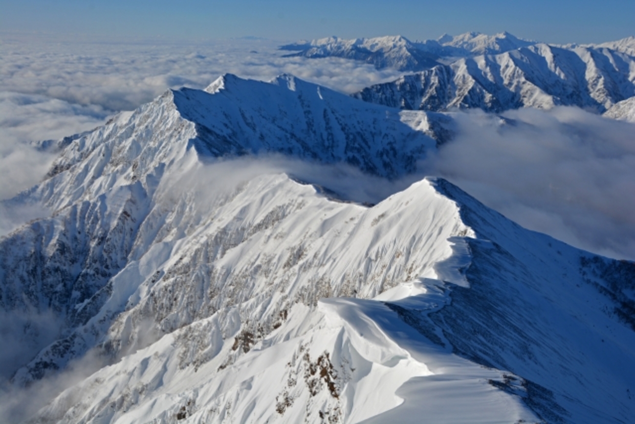 冬山・雪山登山を始めよう⑤］防寒着編 コンパクトで軽量な冬山用の 