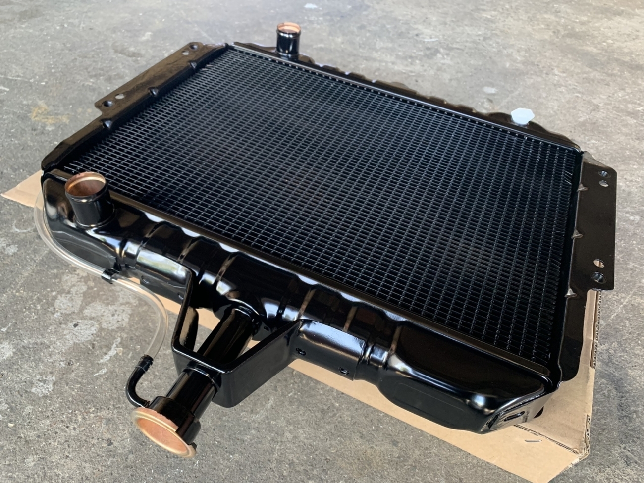トヨタフォークリフト 3FG10 ラジエーター - 昭和電機工業所-ラジエーター修理