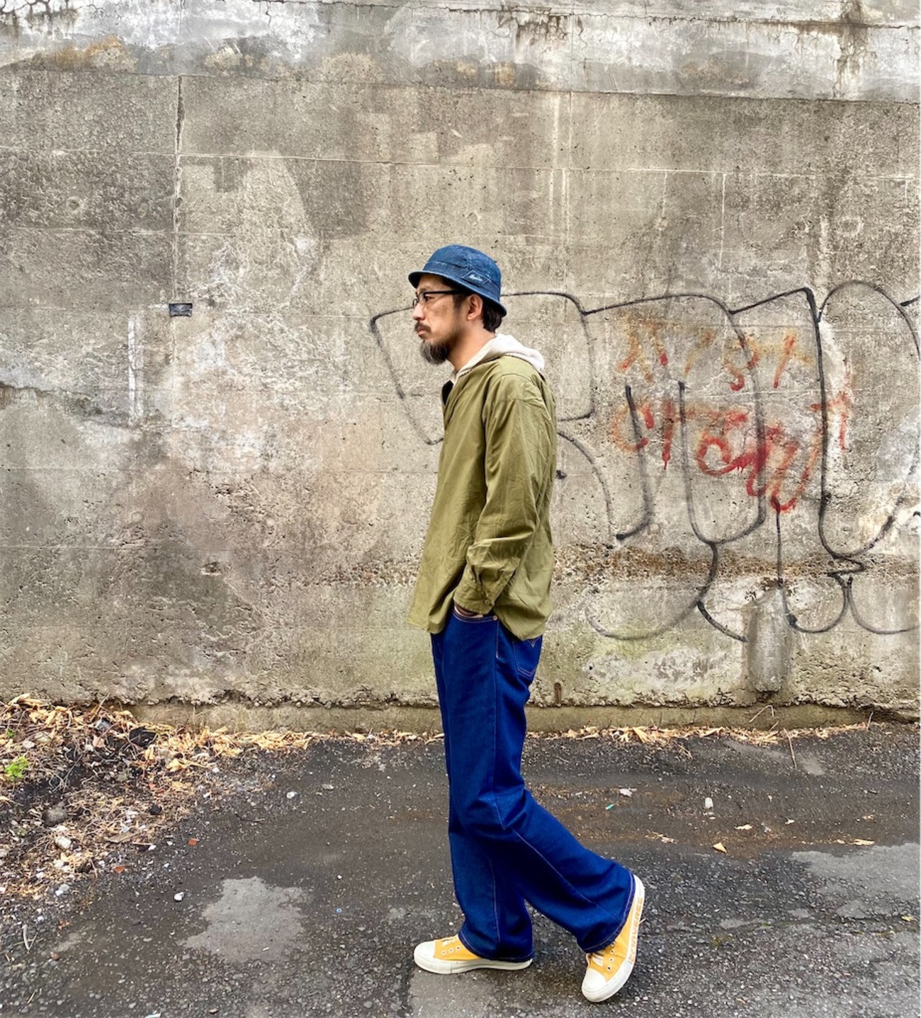 久しぶりのフレアシルエットのトレンドという事で、Levi