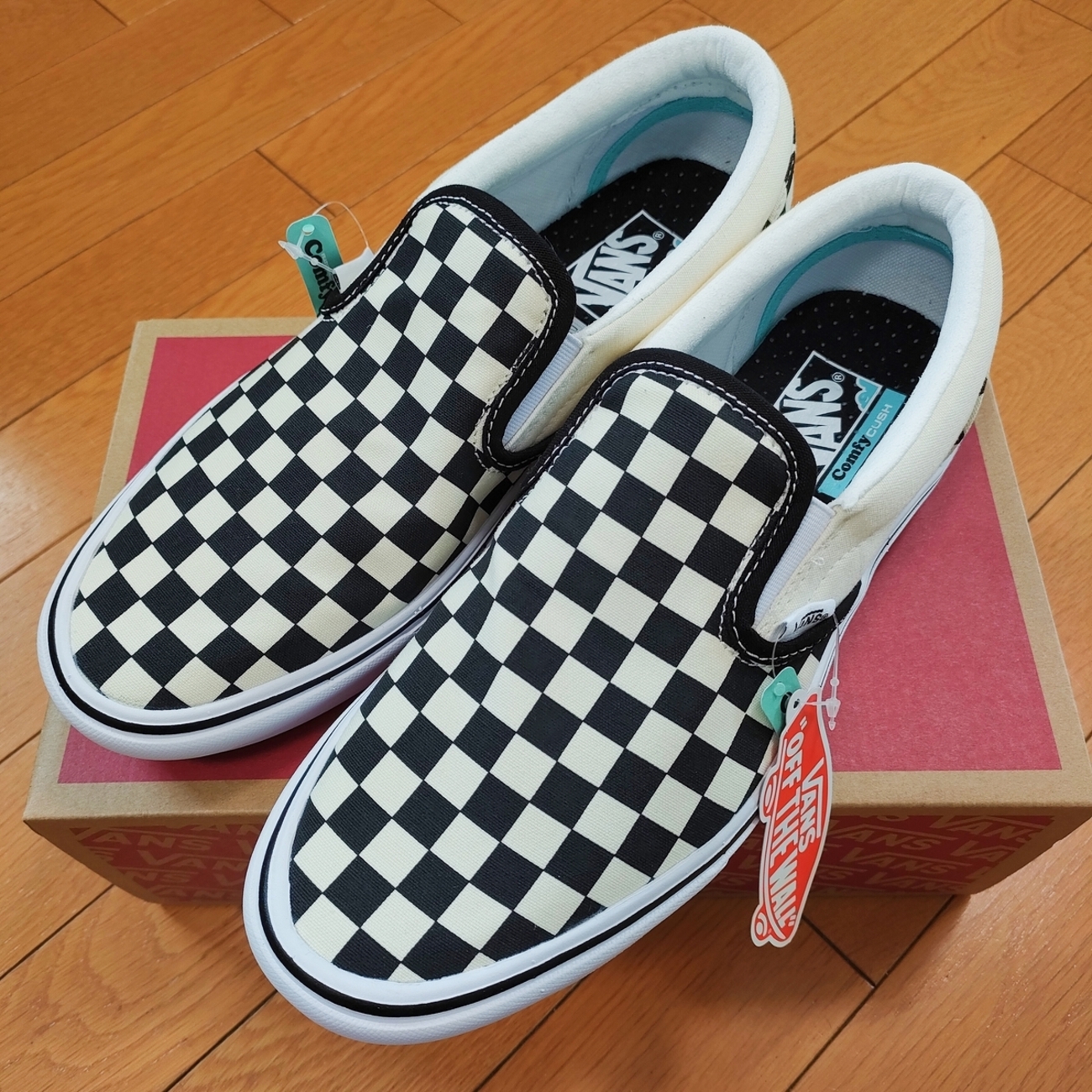VANSのスリッポンをComfyCushモデルに買い替えましたの記事（タイトル 