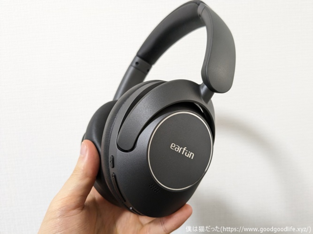 EarFun Wave Pro レビュー｜バランスの良いサウンドと上質な装着感が 