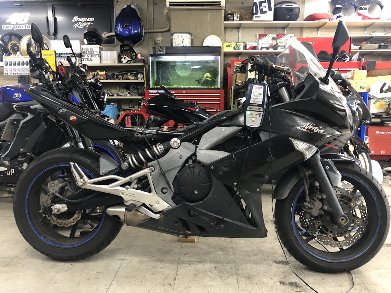 ニンジャ400/R純正セルモーター_元気です交換に。NINJA650/R/エンジン部品