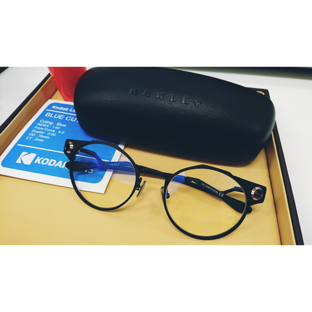OAKLEY DEADBOLT（デッドボルト）でお作りいただきました。 - 気軽に 