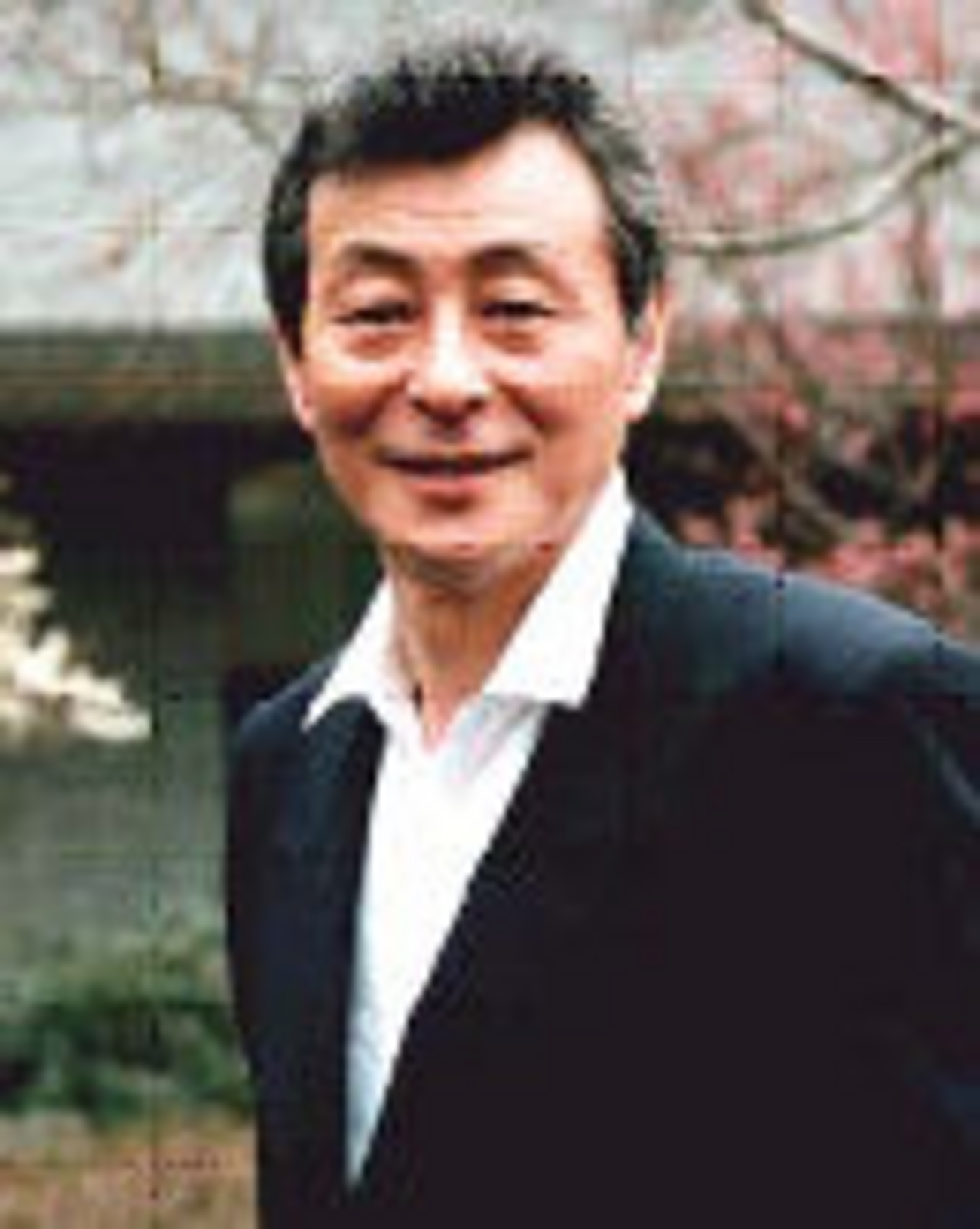 川 地 民夫