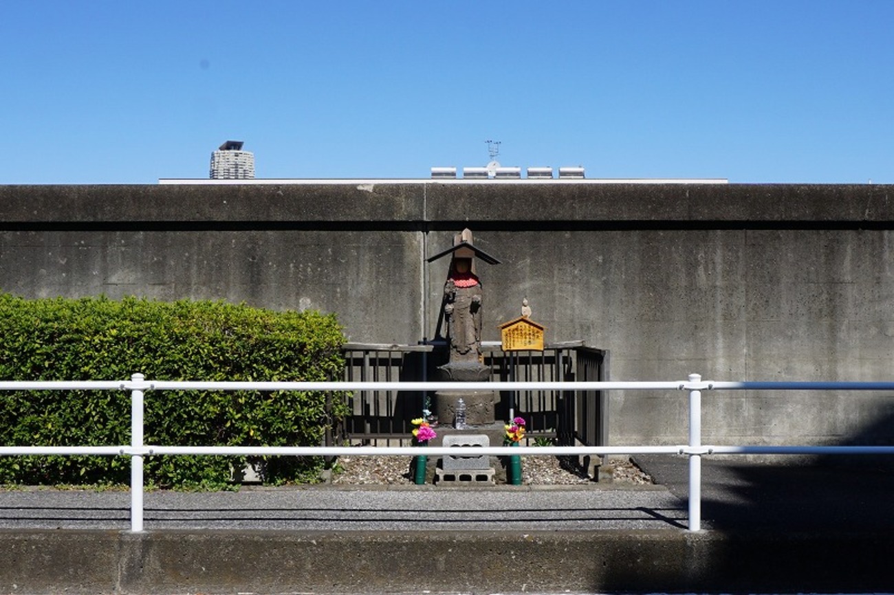2021/03/14 岩淵散歩 04 地蔵尊/新志茂橋/荒川治水資料館/水神社/取水塔/新荒川大橋/旧岩淵水門 - ovanの社会科見学