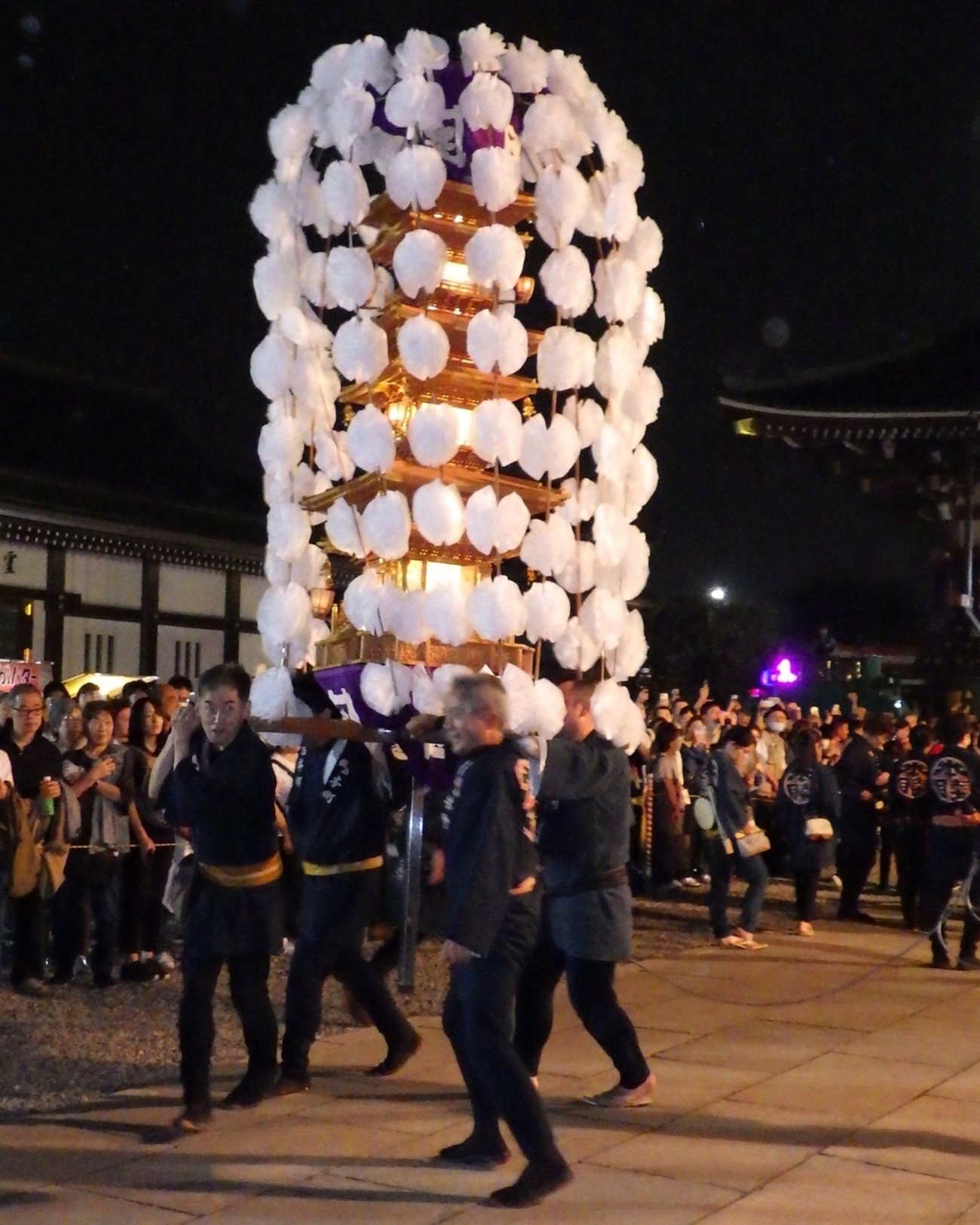 池上本門寺で繰り広げられた幻想的な神輿（みこし）行列 - 北穂高岳で