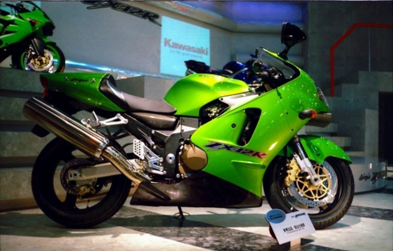 KAWASAKI カワサキ NINJA400R ABS 11-12 社外品 クラッチ板 ７枚セット ニンジャ400R 商品詳細│バイク アシスト｜人気車種のバイクパーツやカスタムパーツの通販 オートバイ摩擦クラッチプレート 用 ニンジャ ZX 12R ZX12R ZX1200-A1H 2000 オートバイ用クラッチフリクシ