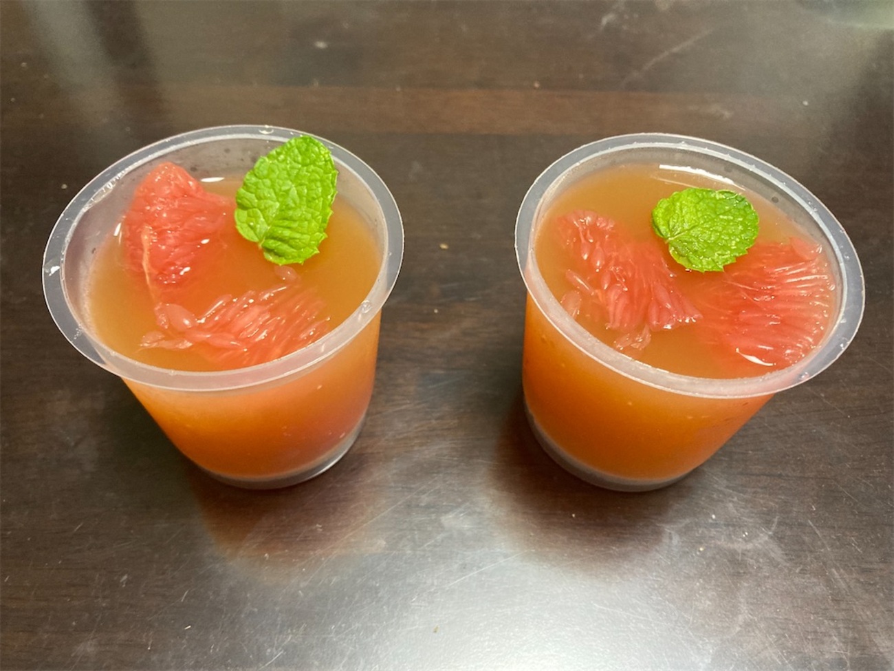 yummy19　ゼラニウム、グレープフルーツ　新品 センテッドゼラニウム・柑橘系の香り(グレープフルーツ)3号苗の