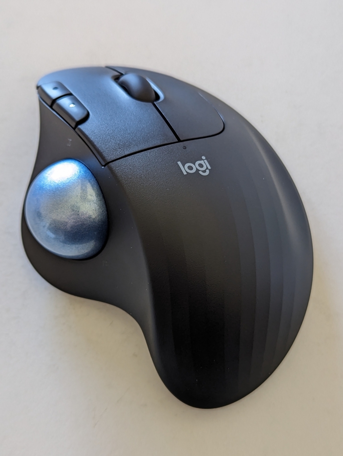 Logicool - Logicool マウス M570T ワイヤレストラックボール Amazon.co.jp: ロジクール ワイヤレスマウス シルバー&ブルー