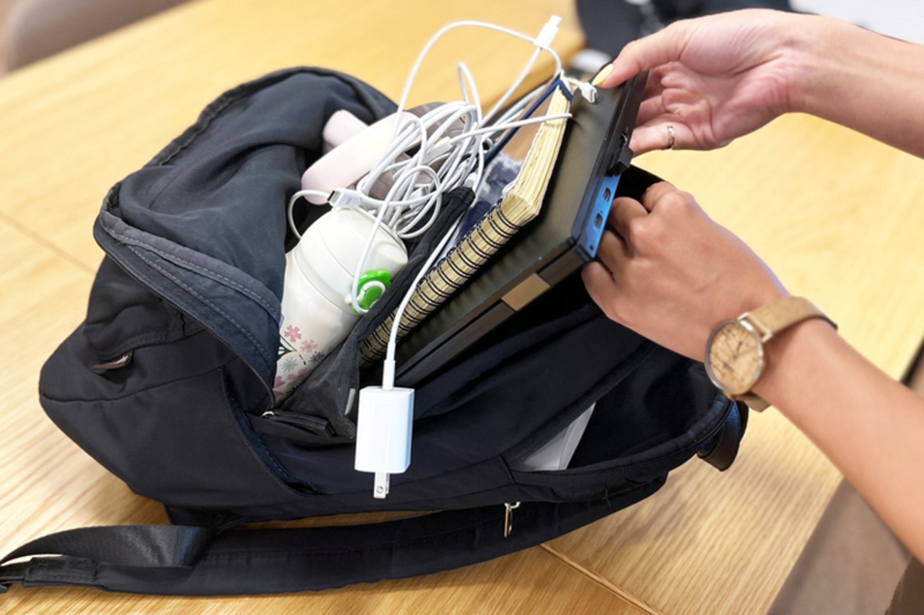カバンの中のごちゃごちゃを解消！ すぐにマネできる3つのカバン整理術 