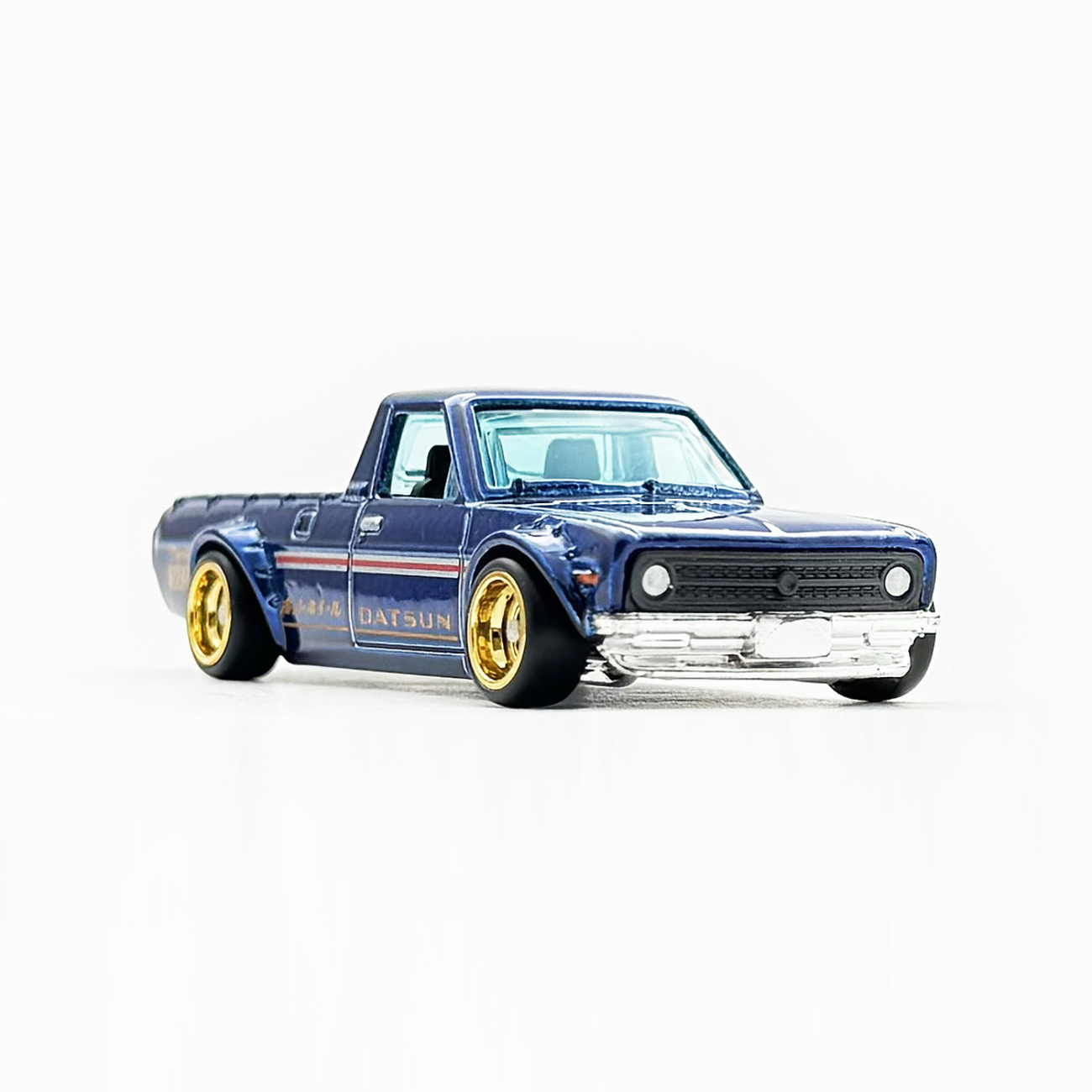 1975 DATSUN SUNNY TRUCK (B120) - 増えすぎたミニカーに愛を捧ぐ