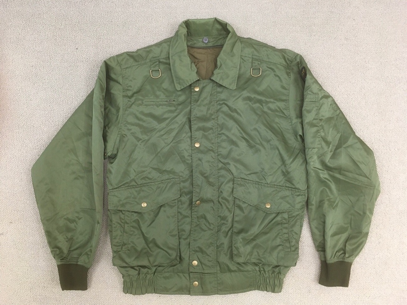 自衛隊 簡易制服 ジャンパー PX品 美品 四号サイズ 謎の装備あり 
