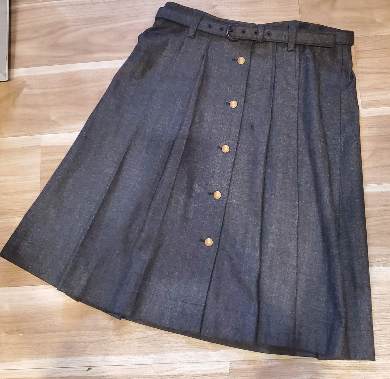 プラダ服サイズ感～42サイズのスカートを購入してみて 