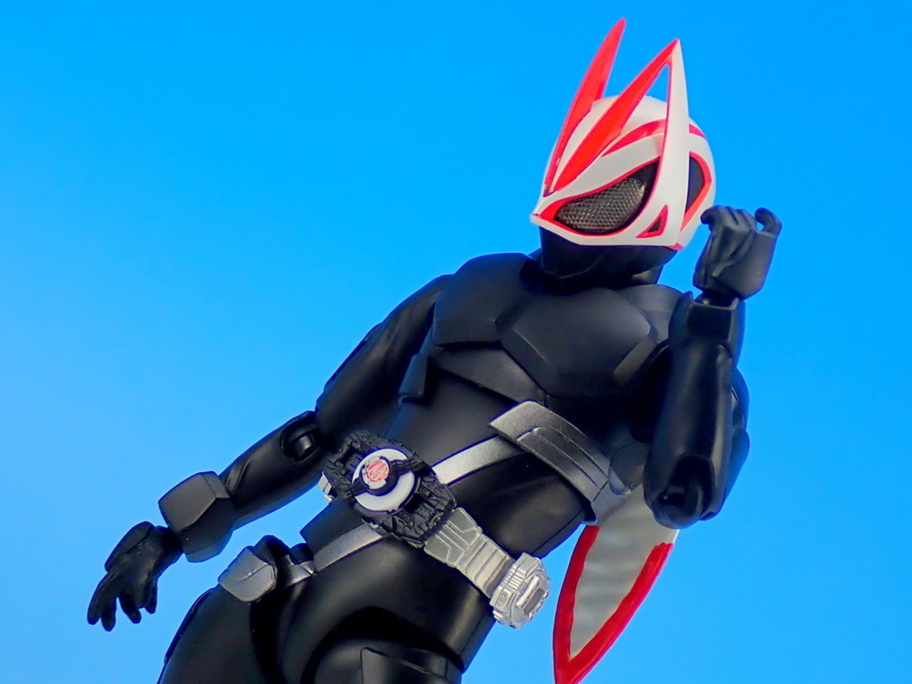 S.H.フィギュアーツ 仮面ライダーギーツ エントリーレイズフォーム で 