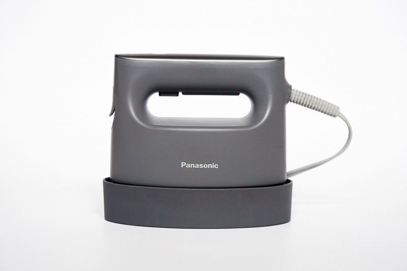 口コミレビュー】Panasonic 衣類スチーマー使ってみた。「シワ取れない 