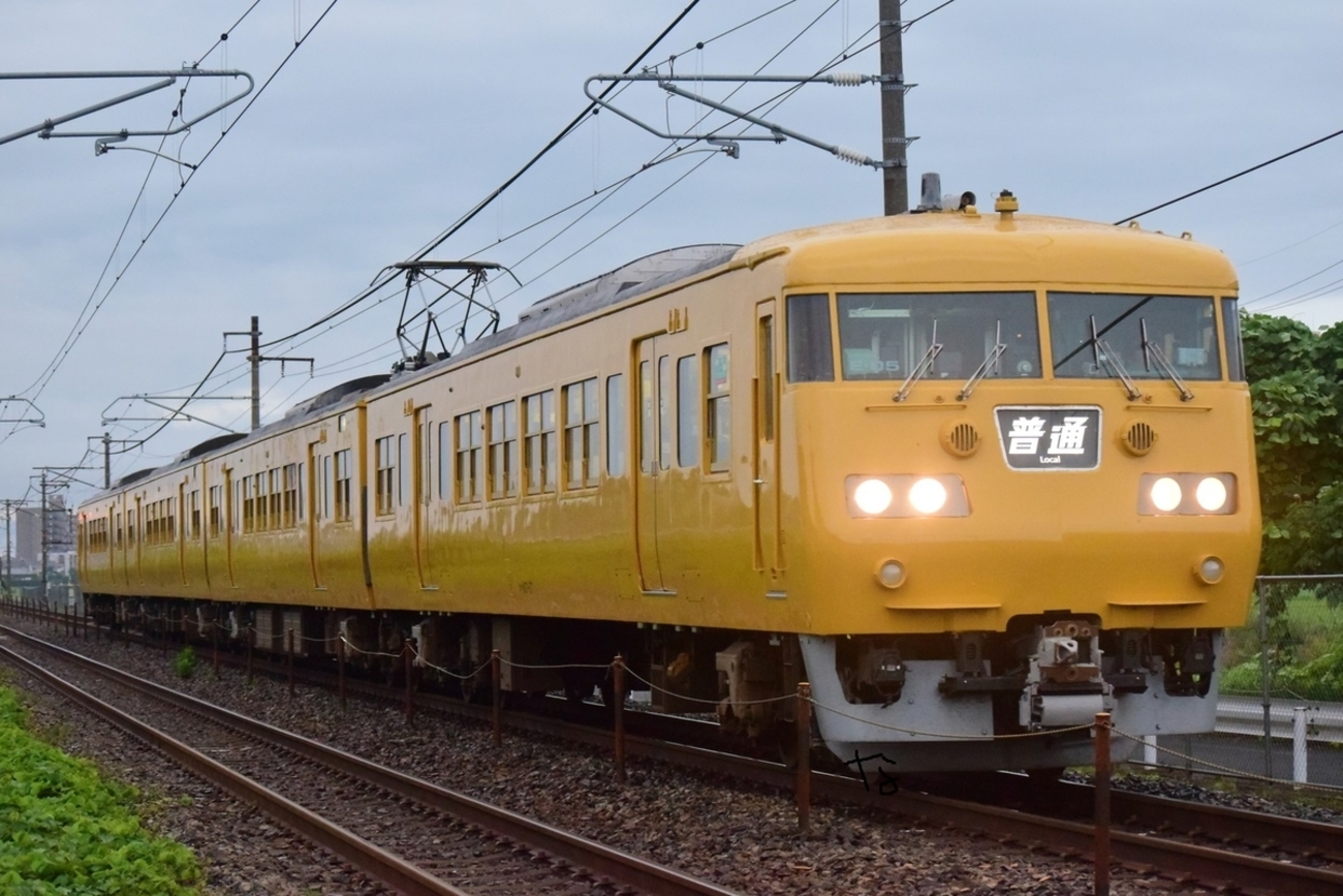 N*I様 鉄道部品　JR　伯備線　山陽線　プラ製行先板　岡山持ち４枚　電車　プレ 鉄道部品JR伯備線山陽線プラ製行先板岡山持ち4枚電車プレートサボ