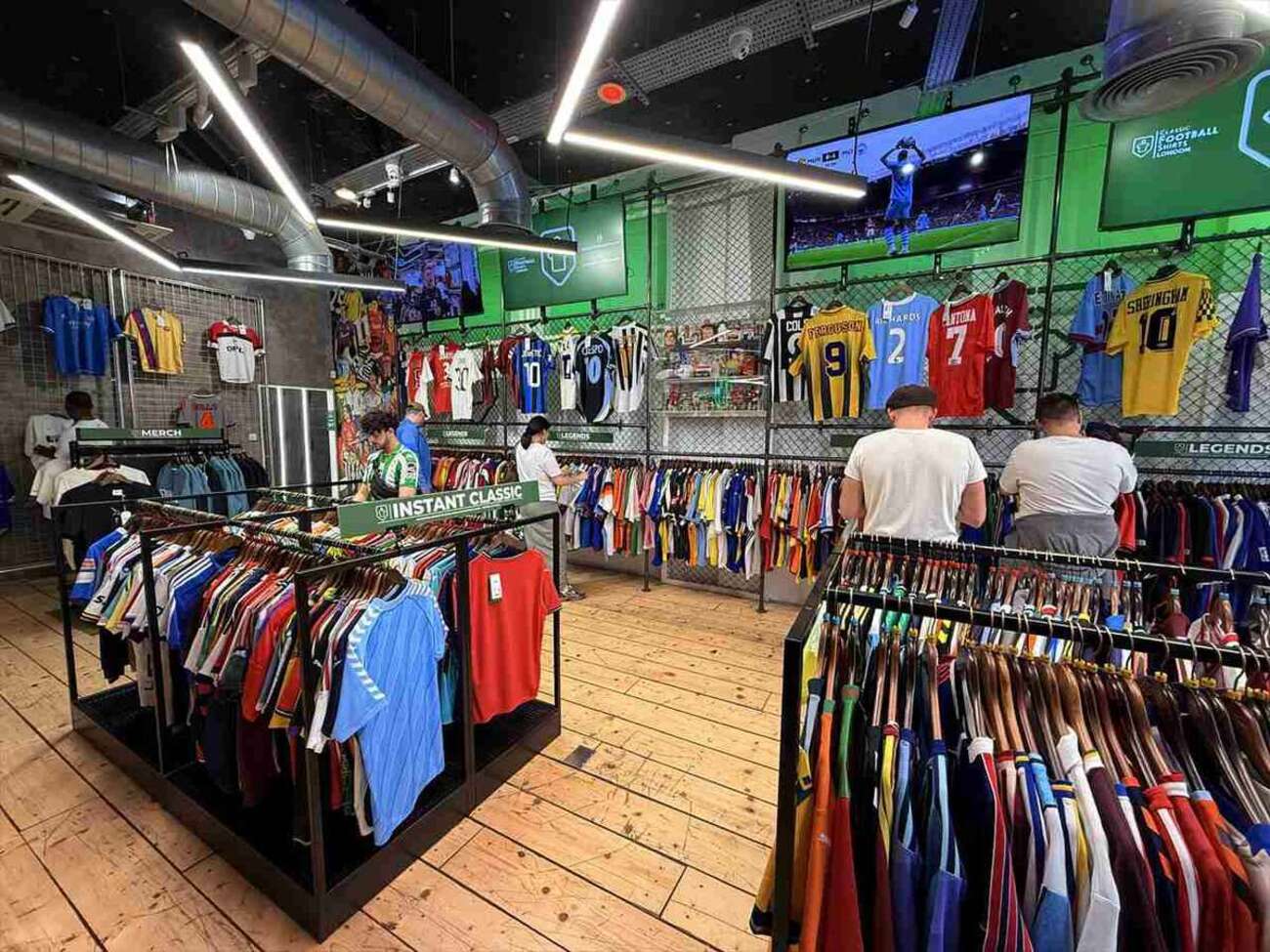 ビンテージ サッカー フットボール ユニフォーム クラシックフットボールシャツ本店 マンチェスターに行ってみた