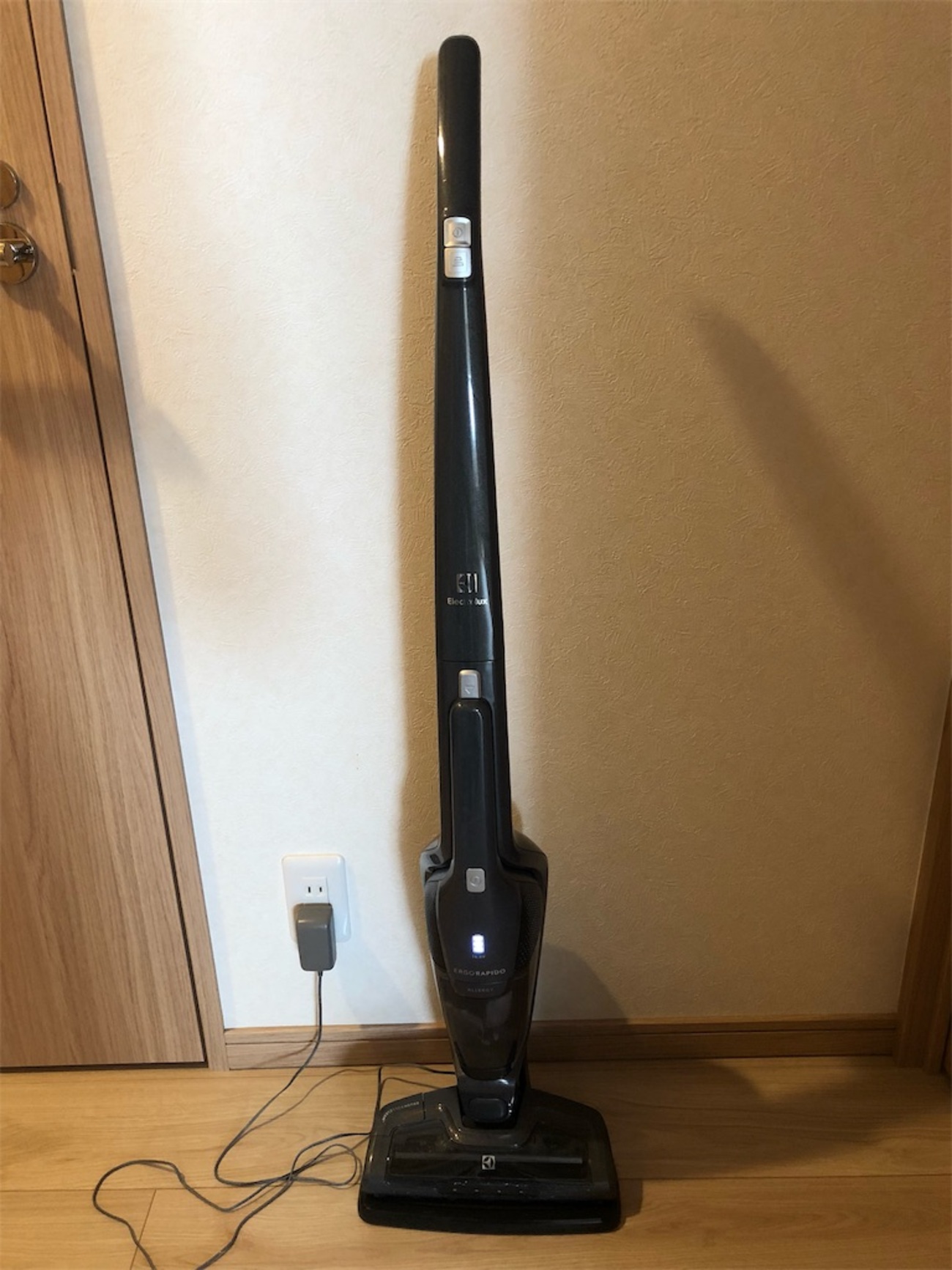 掃除機 Electrolux ZB3301 - スペック戦闘民族が、投資をKILL（腕時計も）