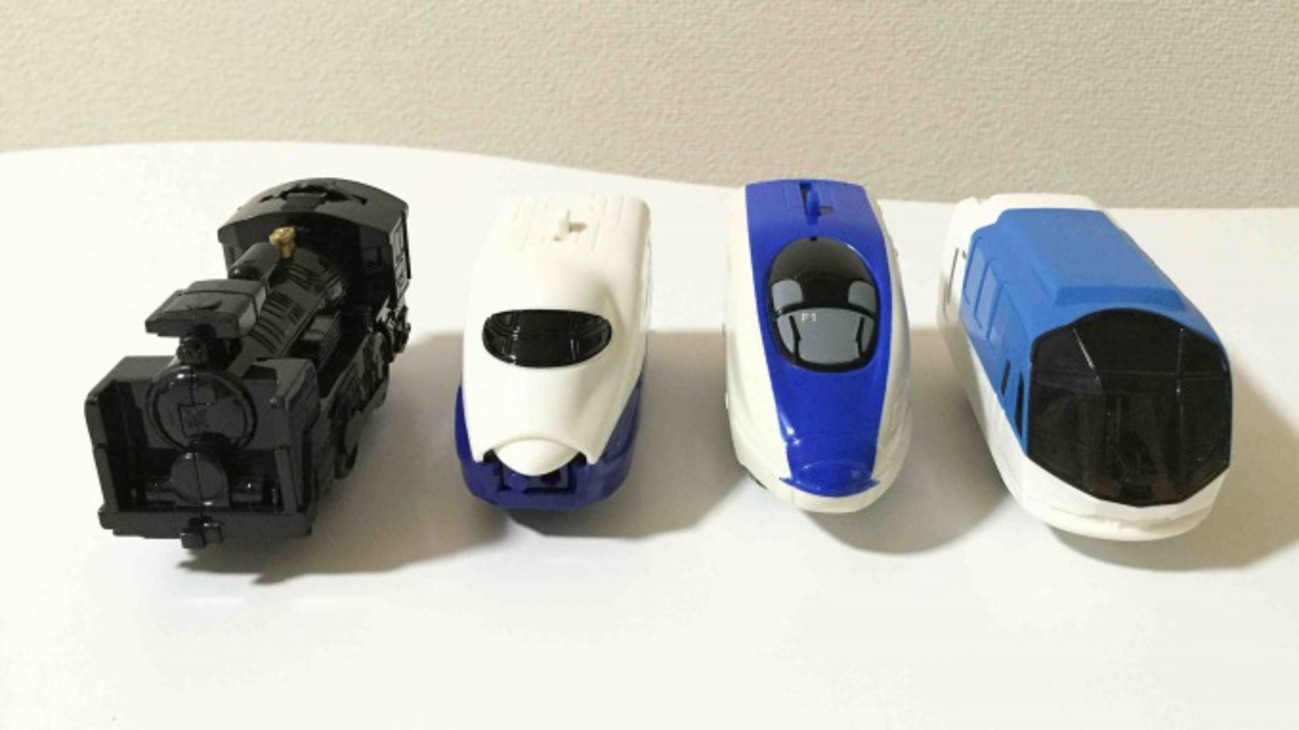 マクドナルド、ハッピーセットのプラレール4台もらってきたよ。袋の