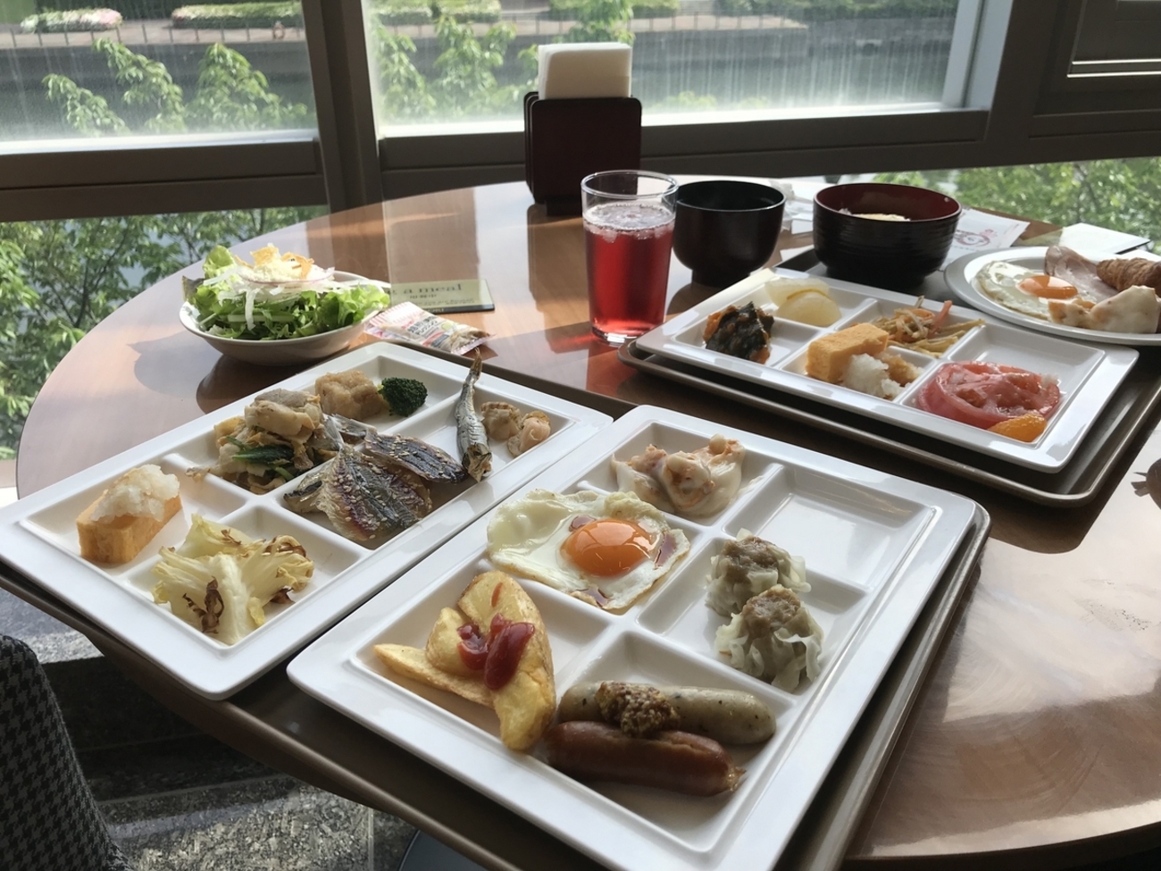 アパステイヤーズカード特典の無料朝食券をアパホテル&リゾート横浜ベイタワーで使いました - HAY0930 30代夫婦の国内・海外旅行記