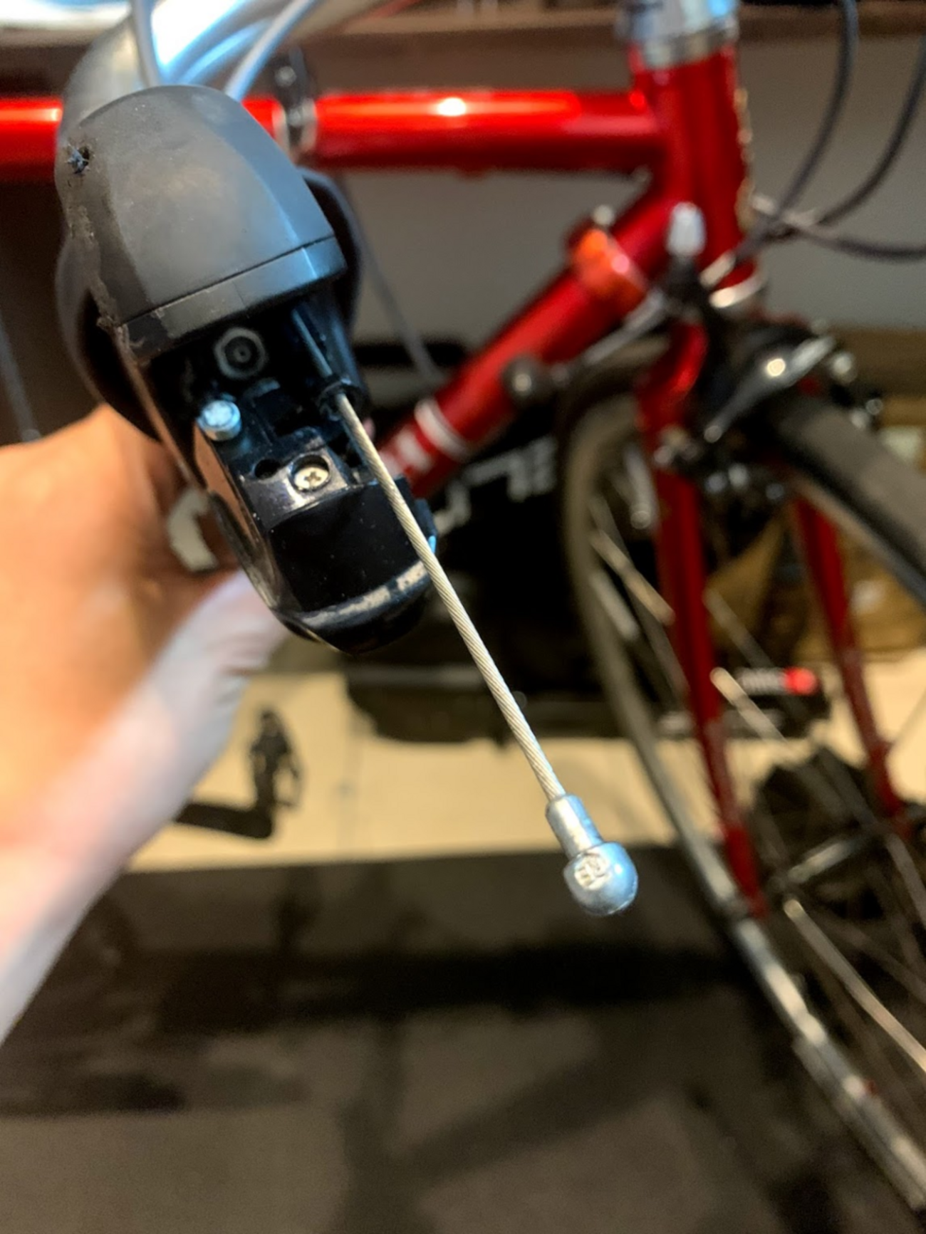 ロードバイクのブレーキ＆シフトワイヤー交換（その1） - PikaCycling