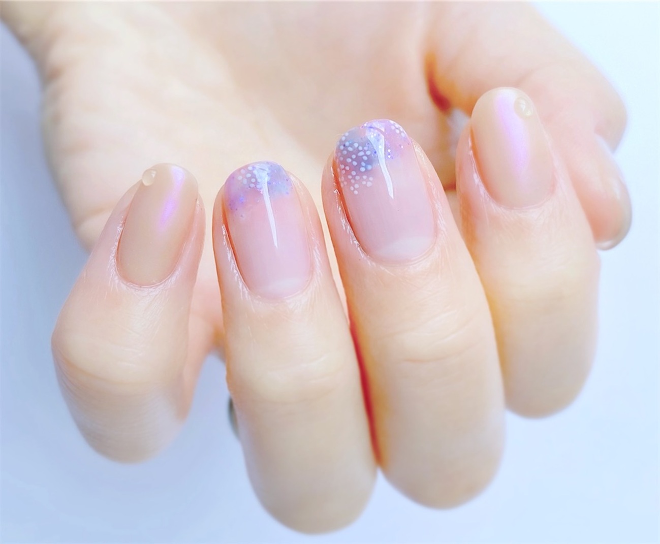 紫陽花ニュアンスとベージュオーロラネイル💠☂️ - 爪くらいは良いで