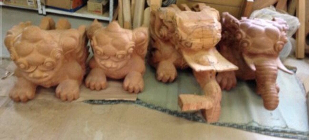 寺社建築木鼻用 江戸木彫刻作品【獅子・獏】 - kaikaonの日記