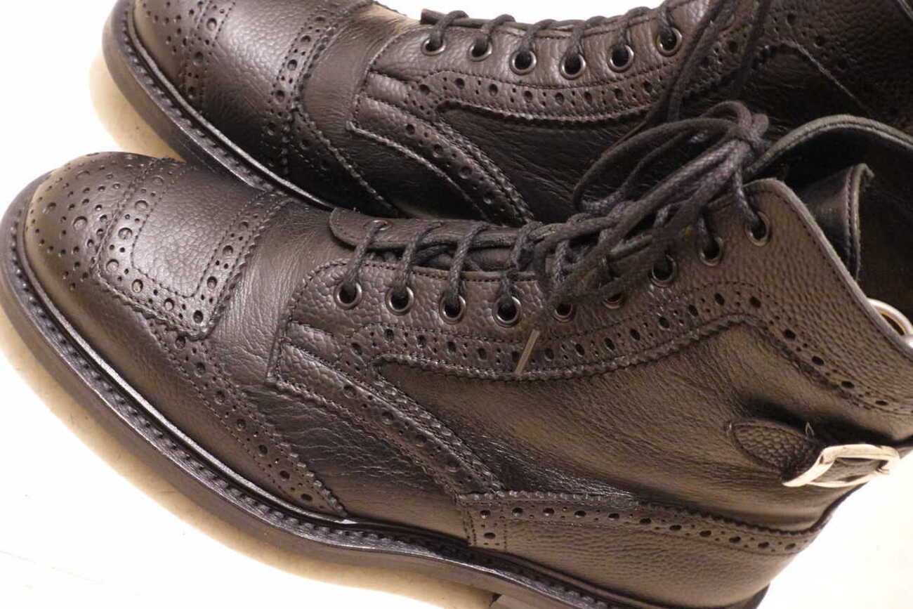 新しい靴を購入 〜 Tricker