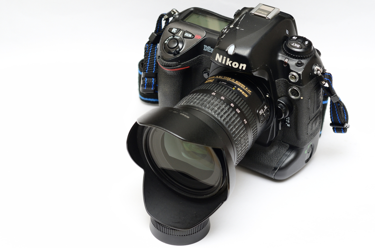 機材紹介・使用雑感：Nikon D2H + AF-S DX Zoom-Nikkor 12-24mm 1:4G 