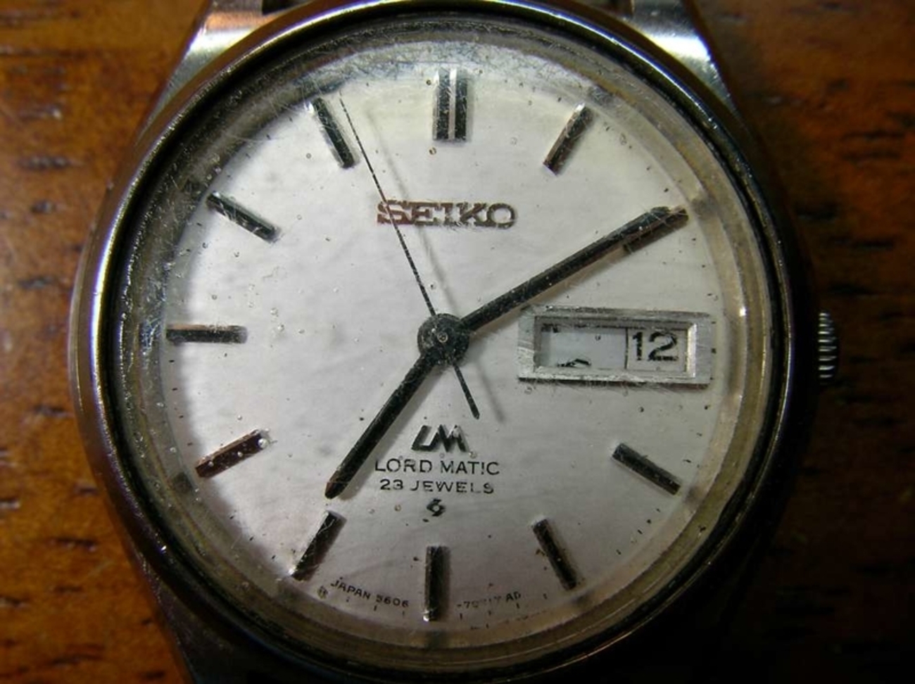 SEIKO LORD MATIC 5606-7070 - tohokuhonsenの日記