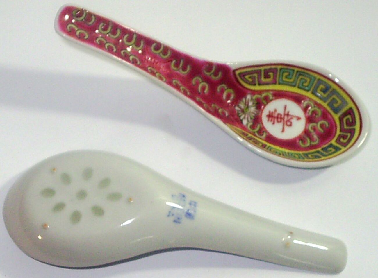 蓮華」を深掘りリサーチ！意味や語源・由来、言葉としての蓮華の用例等 