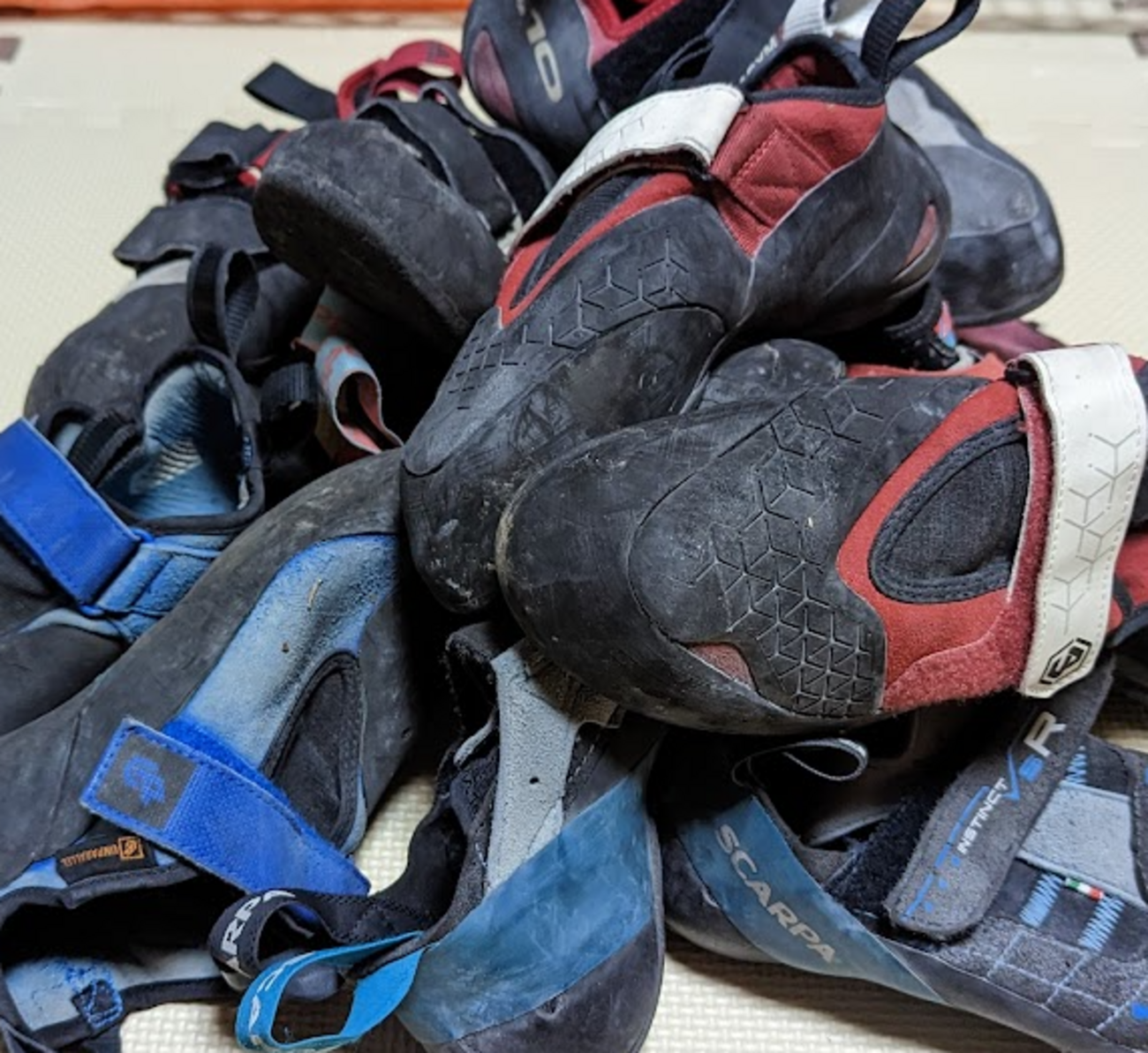 スクワマ ウーマン EU37.5/スポルティバ （LA SPORTIVA スポルティバ 