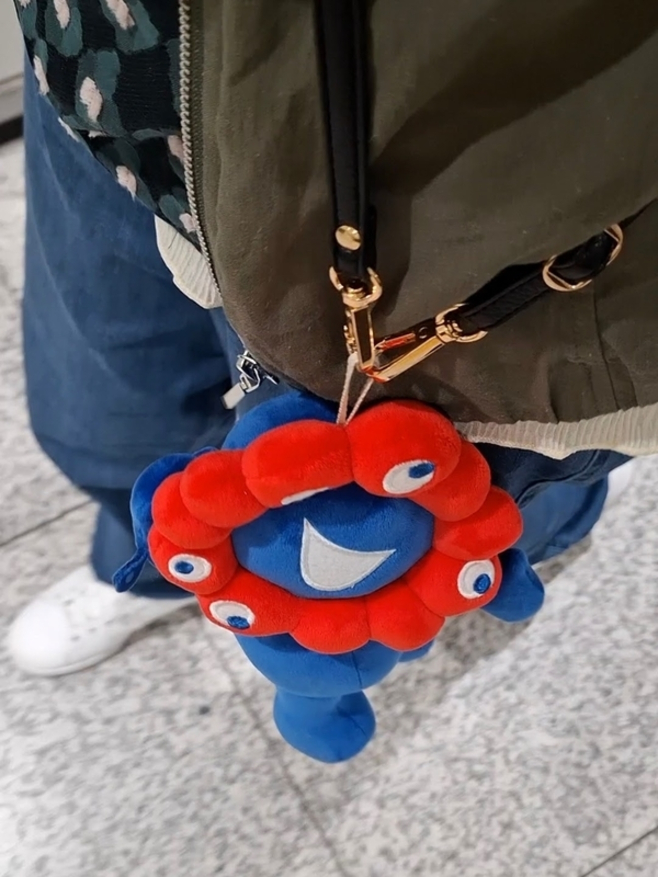ぬいぐるみをポシェット化！かわいい活用法 - はぴっちのブログ