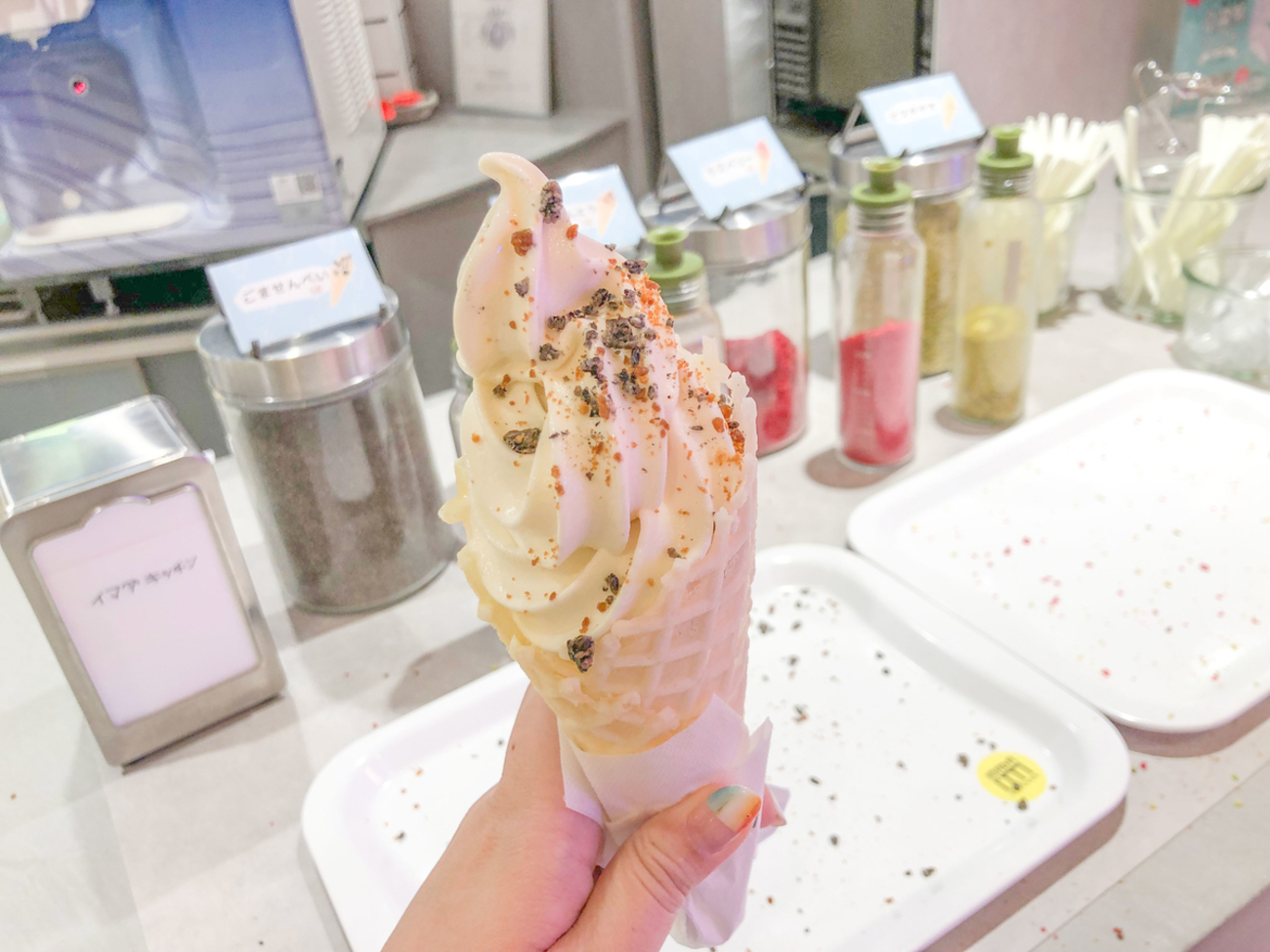 8/7まで、トッピング自由の絹ごしソフトクリームのお豆腐感すごい