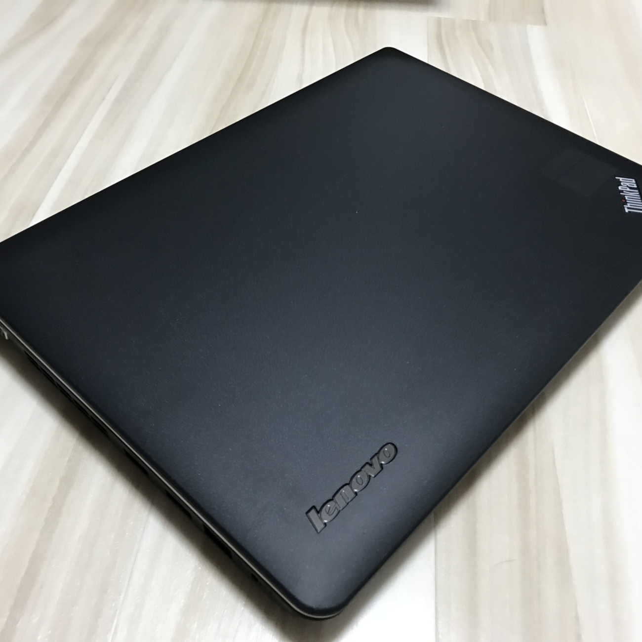 Lenovo ThinkPad Edge E130 買って＆改造してみた - イヤホンと一緒に
