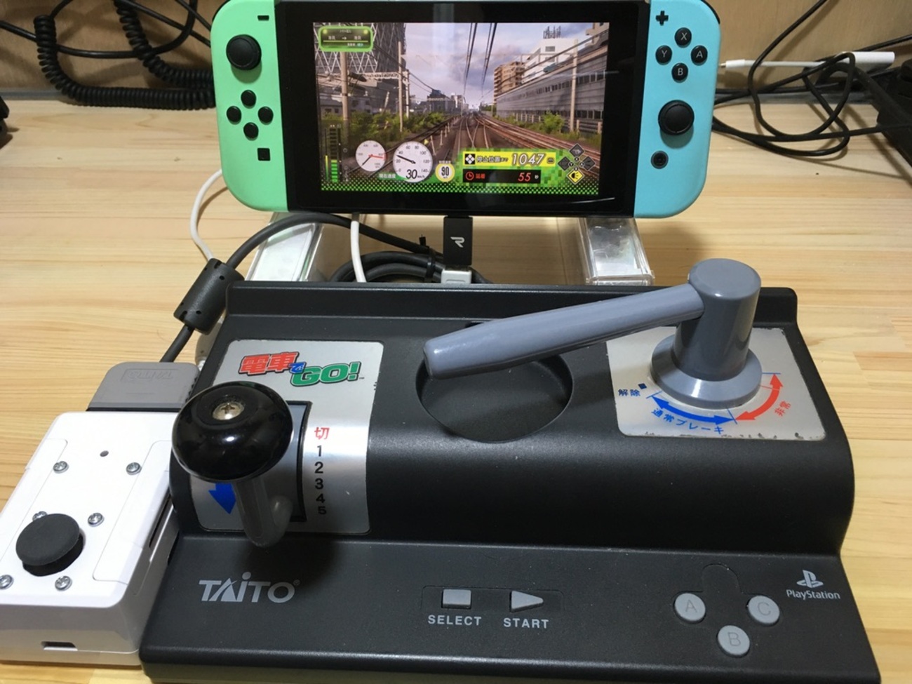 電車でgoツーハンドルマスコン Switch版電車でGOにPS用マスコンを