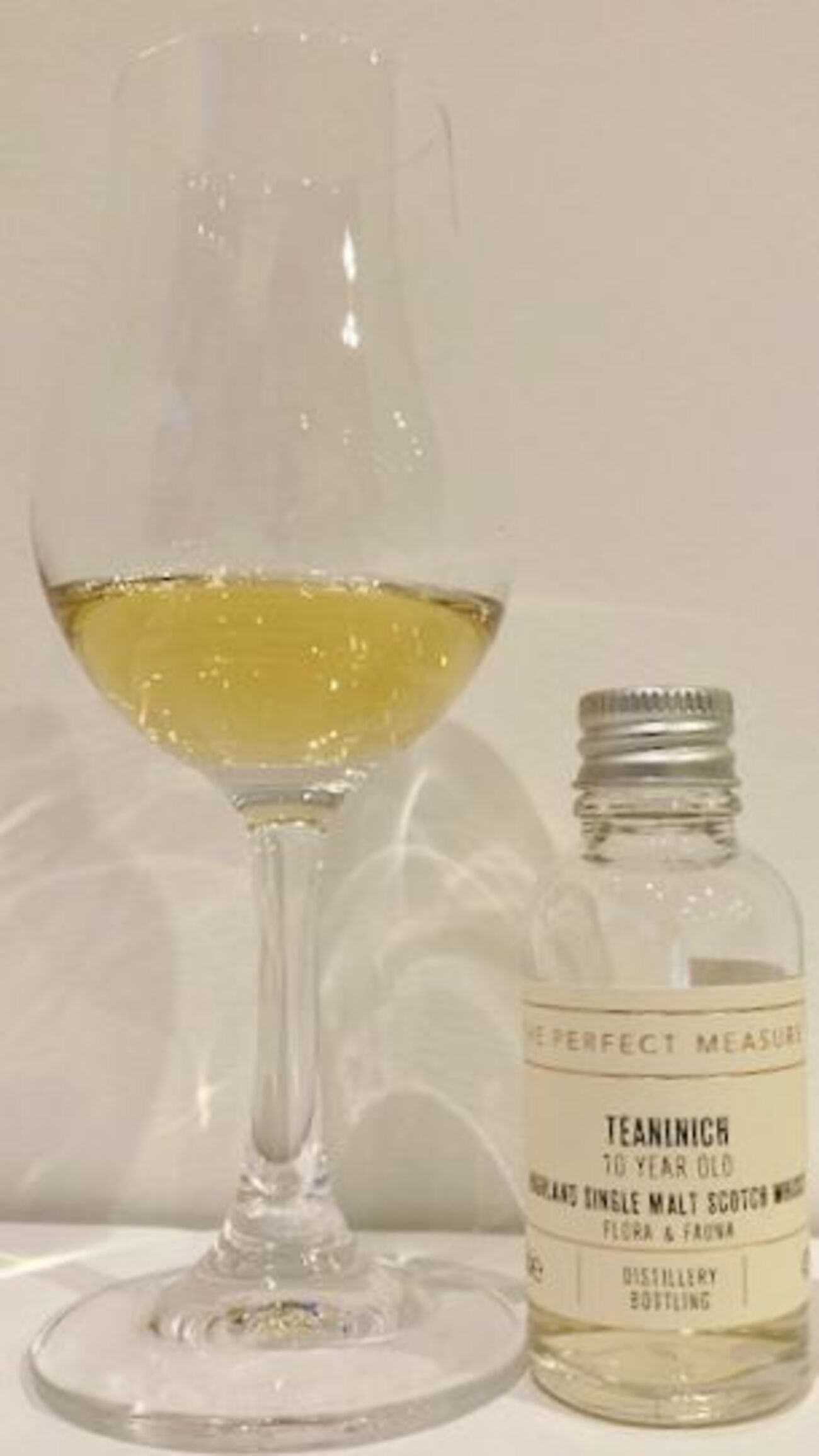 ティーニニック10年箱なし花と動物 700ml43% ティーニニック 10年 700ml シングルモルト ウイスキー 43度 H