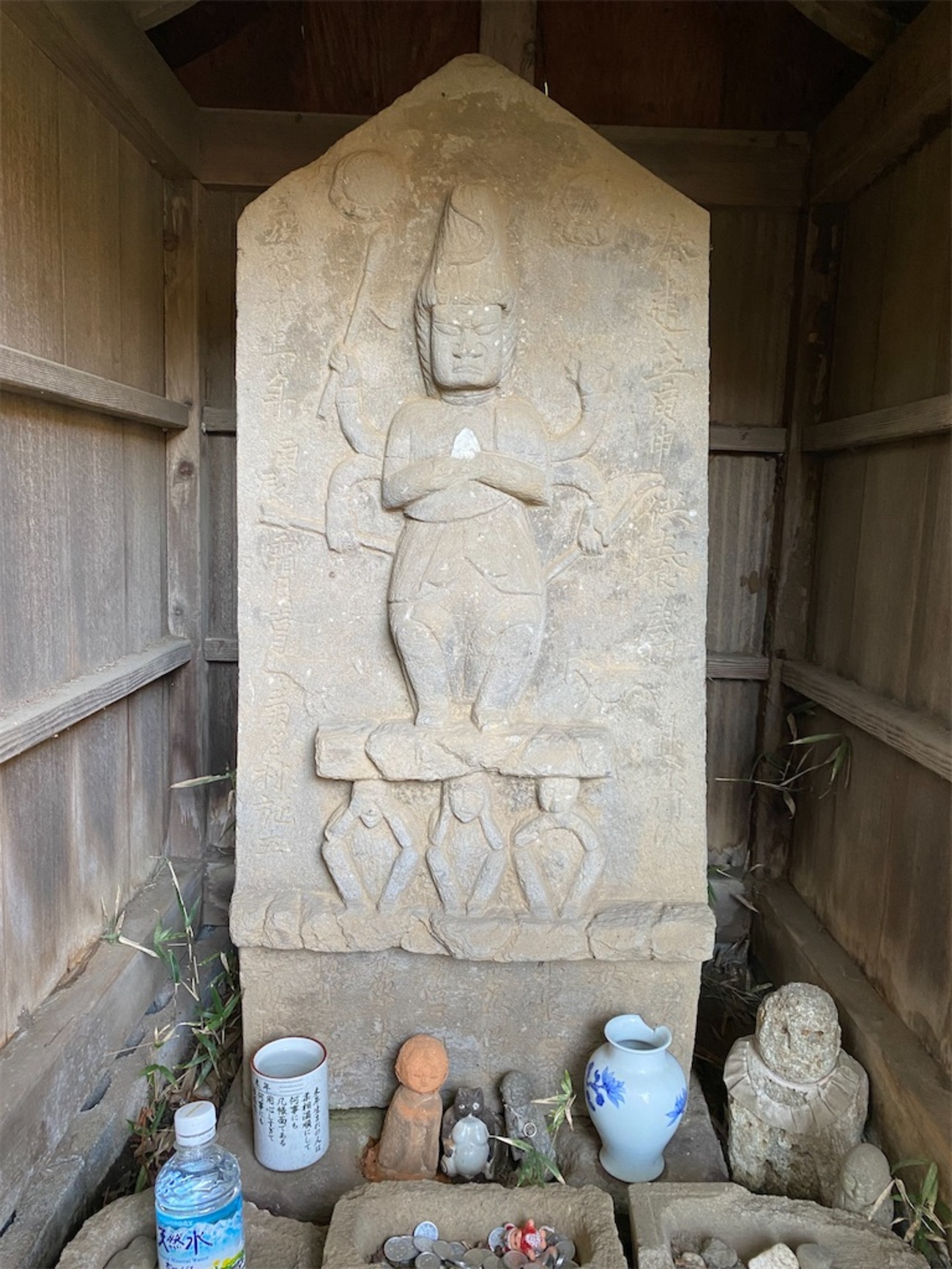 神奈川県の庚申塔 #78（横浜市港北区菊名3丁目・小堂） - 石仏石神を求めて