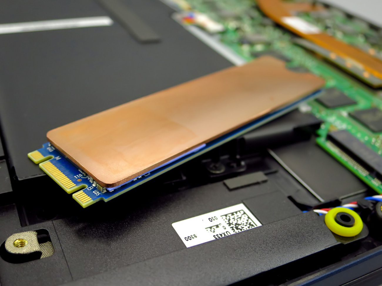 ノートパソコン対応】M.2 NVMeのSSDは発熱が心配なのでヒートシンクを 