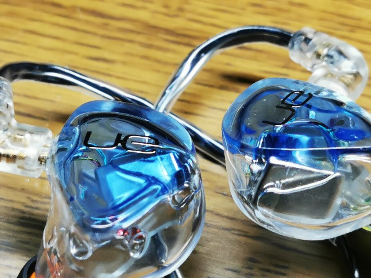 ULTIMATE EARS そそい UE5PRO To-Go ユニバーサルモデル