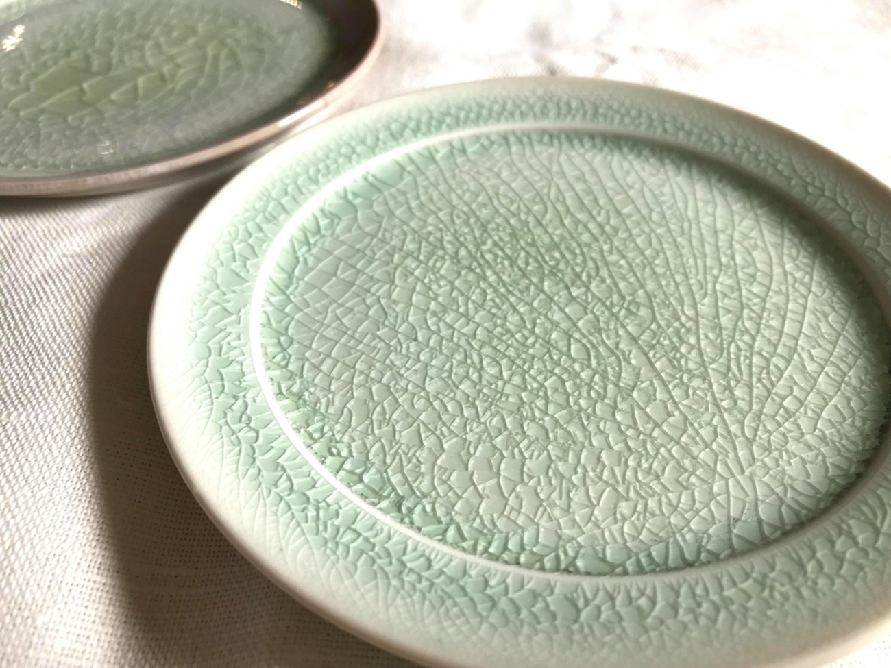 ガラスのように透き通るような貫入のうつわ｜藤内紗恵子 - うつわと