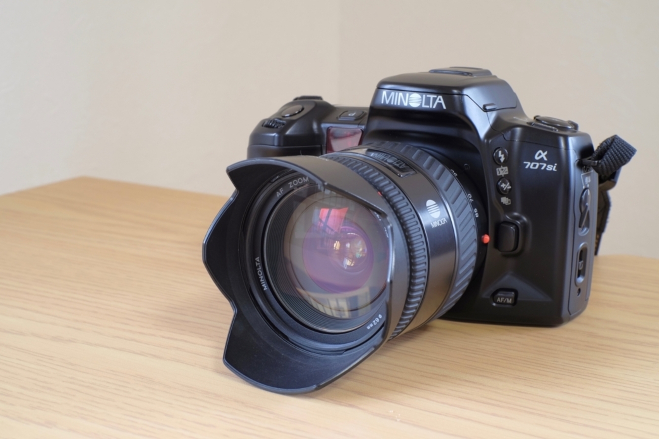 MINOLTA α 707Si 一眼レフフィルムカメラボディ縦位置グリップ機能付 